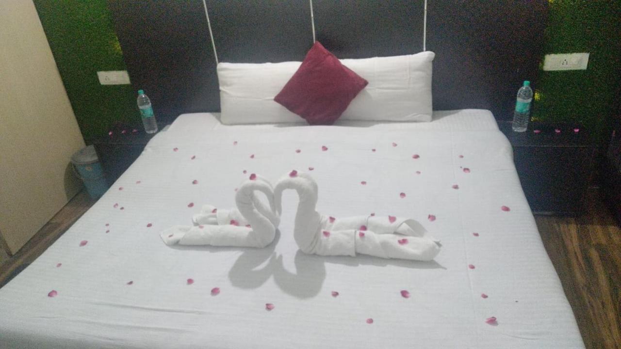 The Palm Tree -Family Stay Amritsar Exterior photo